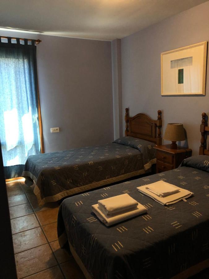 apartamentos turisticos san juan de la peña Santa Cruz de la Serós Exterior foto
